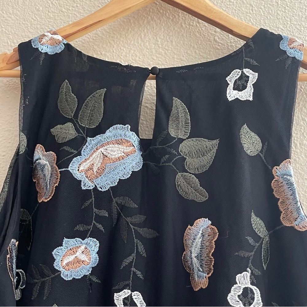 Charter Club semi sheer Black Floral Embroidered‎ Mesh Tank Blouse Top - Picture 5 of 10